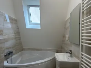 Pronájem bytu 2+kk, Jablonec nad Nisou, Lidická, 64 m2