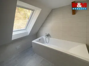 Pronájem bytu 2+kk, Větřní, U Lípy, 60 m2