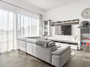 Pronájem rodinného domu, Krakovany, 145 m2