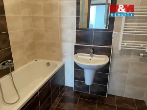 Pronájem bytu 2+kk, Pardubice, Pod Vinicí, 65 m2