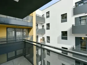 Prodej bytu 2+kk, Praha - Vysočany, V Předním Hloubětíně, 52 m2