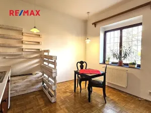 Pronájem bytu 2+kk, Praha - Břevnov, U Ladronky, 50 m2