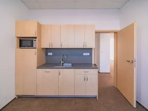 Pronájem kanceláře, Pardubice, Masarykovo náměstí, 260 m2