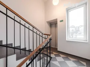 Prodej bytu 1+kk, Praha - Libeň, V zahradách, 32 m2