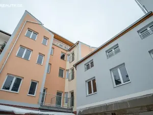 Pronájem bytu 1+kk, Praha - Hlubočepy, Na Zlíchově, 20 m2