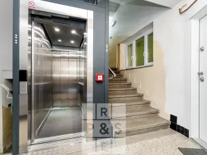 Prodej bytu 4+kk, Praha - Žižkov, Viklefova, 100 m2