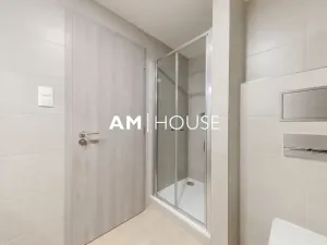 Pronájem bytu 1+kk, Praha - Vysočany, Strnadových, 33 m2