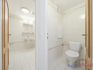 Prodej bytu 3+kk, Karlovy Vary, Okružní, 84 m2