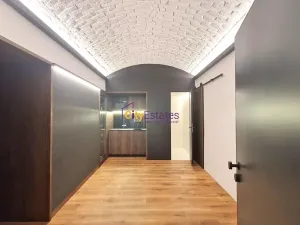 Prodej bytu 1+1, Praha - Smíchov, Janáčkovo nábřeží, 50 m2