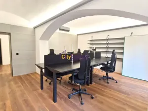 Prodej kanceláře, Praha - Smíchov, Janáčkovo nábřeží, 135 m2