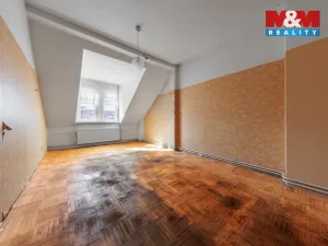 Prodej bytu 4+1, Karlovy Vary, Wolkerova, 146 m2