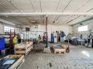 Prodej výrobních prostor, Bílovec, 629 m2