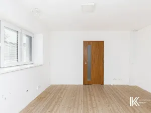 Pronájem kanceláře, Pardubice, Chrudimská, 149 m2