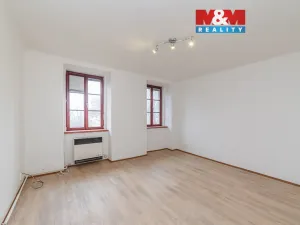 Pronájem bytu 2+1, Náměšť nad Oslavou, Zámek, 61 m2