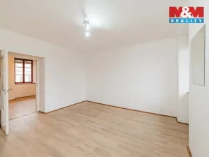 Pronájem bytu 2+1, Náměšť nad Oslavou, Zámek, 61 m2