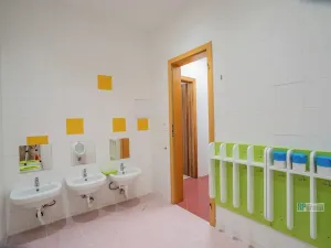 Pronájem obchodního prostoru, Praha - Hlubočepy, Hlubočepská, 104 m2