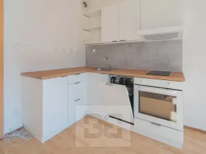 Pronájem bytu 1+kk, Praha - Kbely, Herlíkovická, 30 m2