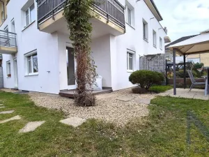 Pronájem bytu 2+kk, Praha - Pitkovice, Žampiónová, 59 m2