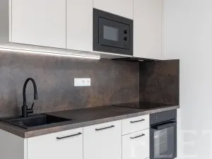 Pronájem bytu 1+kk, Praha - Hloubětín, Poděbradská, 30 m2