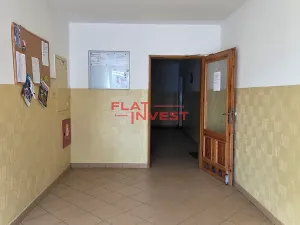 Pronájem bytu 1+1, Praha - Kobylisy, Akátová, 33 m2