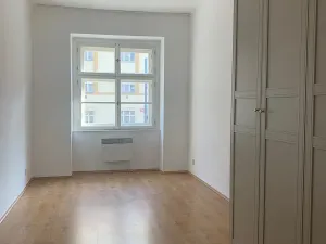 Pronájem bytu 2+kk, Praha - Vršovice, Vršovická, 48 m2