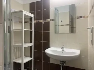 Pronájem bytu 2+kk, Praha - Vršovice, Vršovická, 48 m2