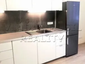 Pronájem bytu 2+kk, Praha - Libeň, Novákových, 35 m2