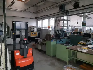 Pronájem výrobních prostor, Brno, Valchařská, 340 m2