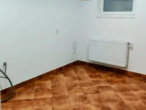 Pronájem rodinného domu, Jesenice - Osnice, Šalvějová, 120 m2