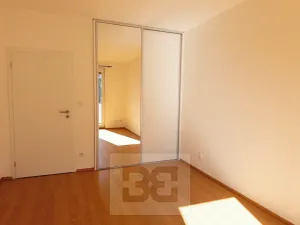 Pronájem bytu 2+kk, Plzeň, Inženýrská, 58 m2