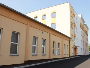 Pronájem kanceláře, Karlovy Vary, Mariánskolázeňská, 16 m2