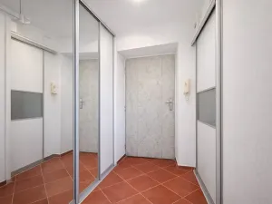 Prodej bytu 1+1, Rybitví, Čapkova, 32 m2