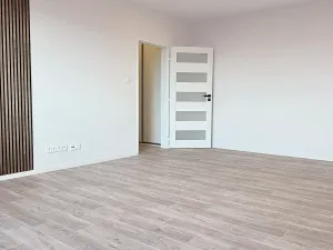 Pronájem bytu 1+1, Liberec, Bezová, 39 m2