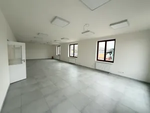 Pronájem kanceláře, Dobřejovice, 541 m2