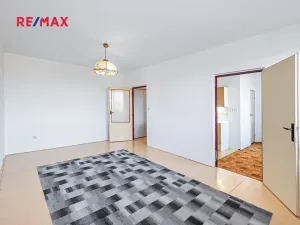 Pronájem bytu 1+1, Jindřichův Hradec, sídliště Vajgar, 42 m2