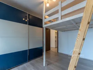 Pronájem bytu 2+kk, Praha - Kamýk, Freiwaldova, 43 m2