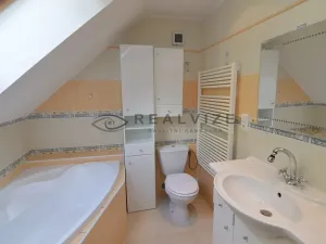 Pronájem bytu 3+1, Hluboká nad Vltavou, Sadová, 60 m2
