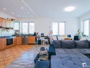 Prodej rodinného domu, Pardubice - Doubravice, 390 m2