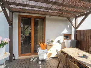 Prodej bytu 2+kk, Zbuzany, Lomená, 61 m2