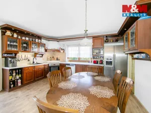 Prodej rodinného domu, Praha - Újezd nad Lesy, Svojšická, 230 m2