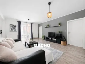 Prodej bytu 3+kk, Hostouň, U Tvrze, 70 m2