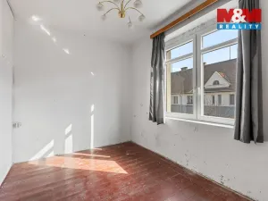 Prodej obchodního prostoru, Louny, Husova, 744 m2