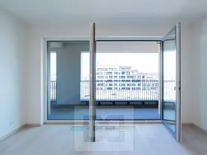 Pronájem bytu 1+kk, Praha - Hloubětín, Poděbradská, 32 m2