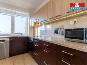 Prodej rodinného domu, Okrouhlá, 222 m2