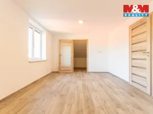 Prodej rodinného domu, Okrouhlá, 222 m2
