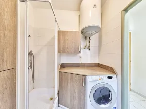 Prodej bytu 2+kk, Úpice, Národní, 46 m2