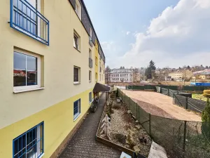 Prodej bytu 2+kk, Úpice, Národní, 46 m2