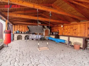 Prodej rodinného domu, Milovice, 249 m2