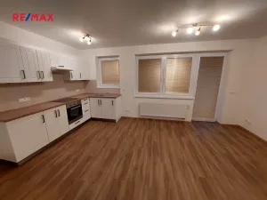 Pronájem bytu 2+kk, Slavkov u Brna, 52 m2
