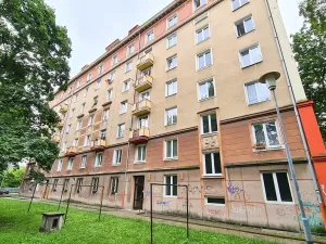Pronájem skladu, Brno, Klatovská, 23 m2